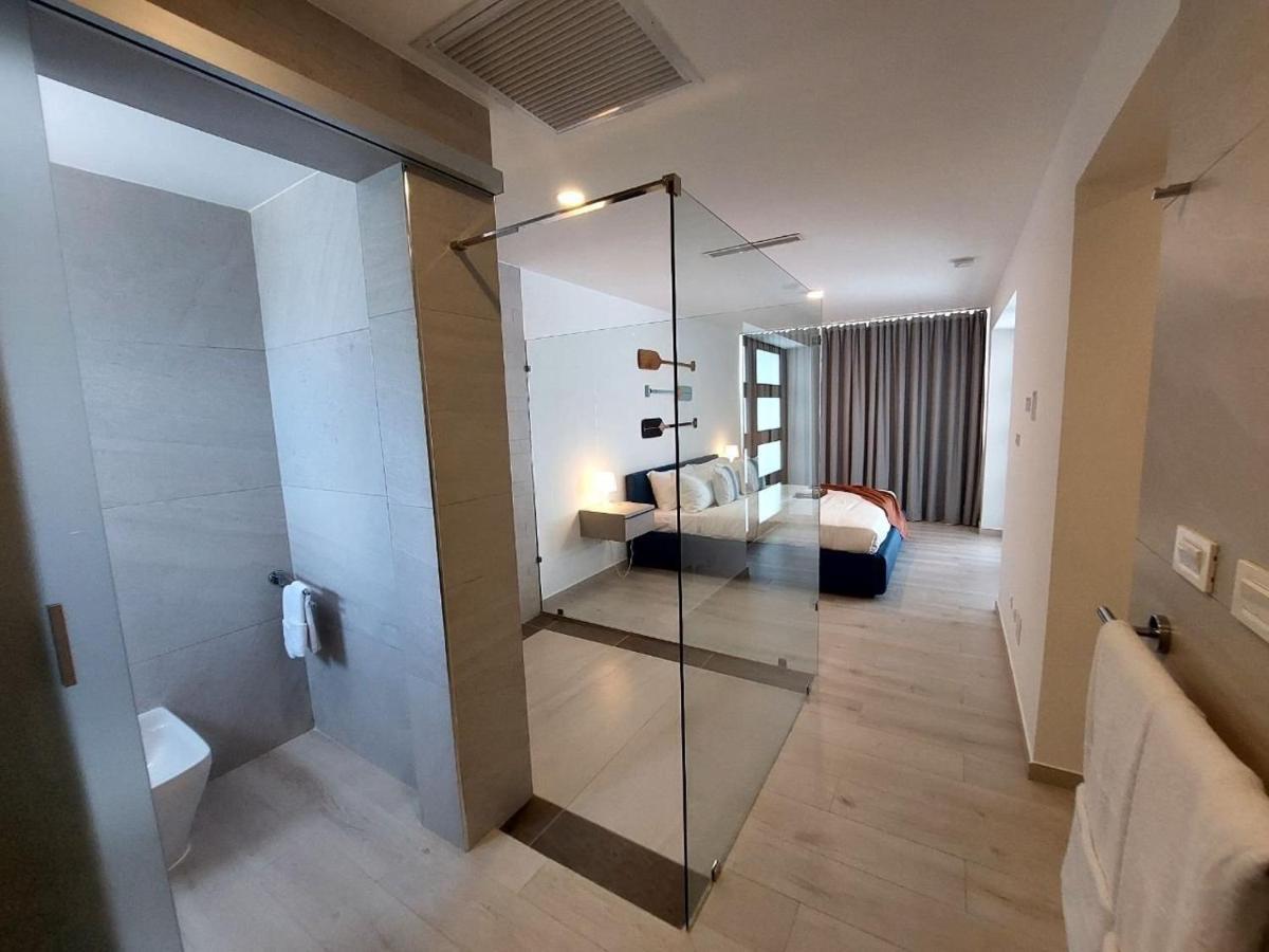 Apartment Seaside Luxury 1bdr Paseo Playa Coral D-306 *